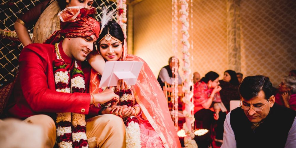 Why and How to Hire a Good Wedding Photographer without any Hassle