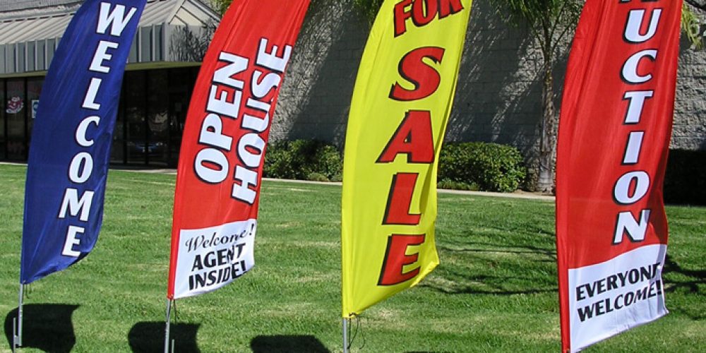 Tips to Help You Choose The Right Promotional Feather Flags