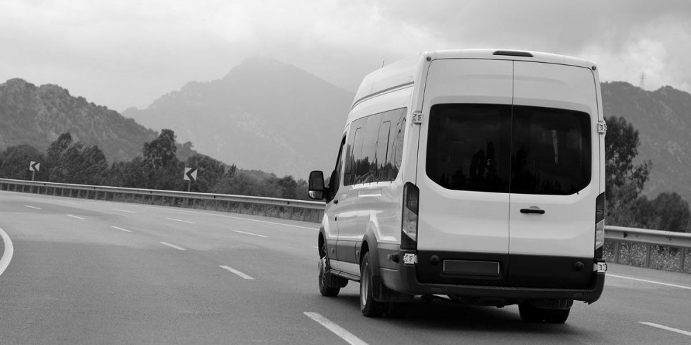 Make The Most Out Of Minibus Hire Brighton Services