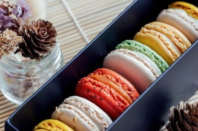 Guide for Custom Macaron Boxes